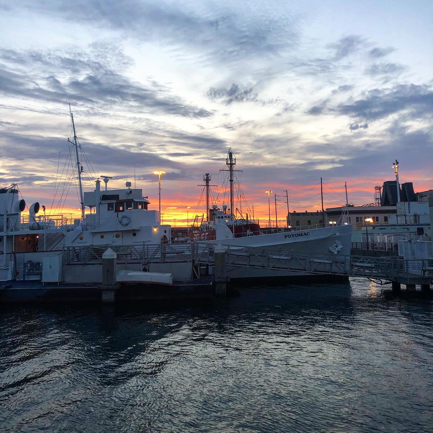 Con algunas personas tenemos una