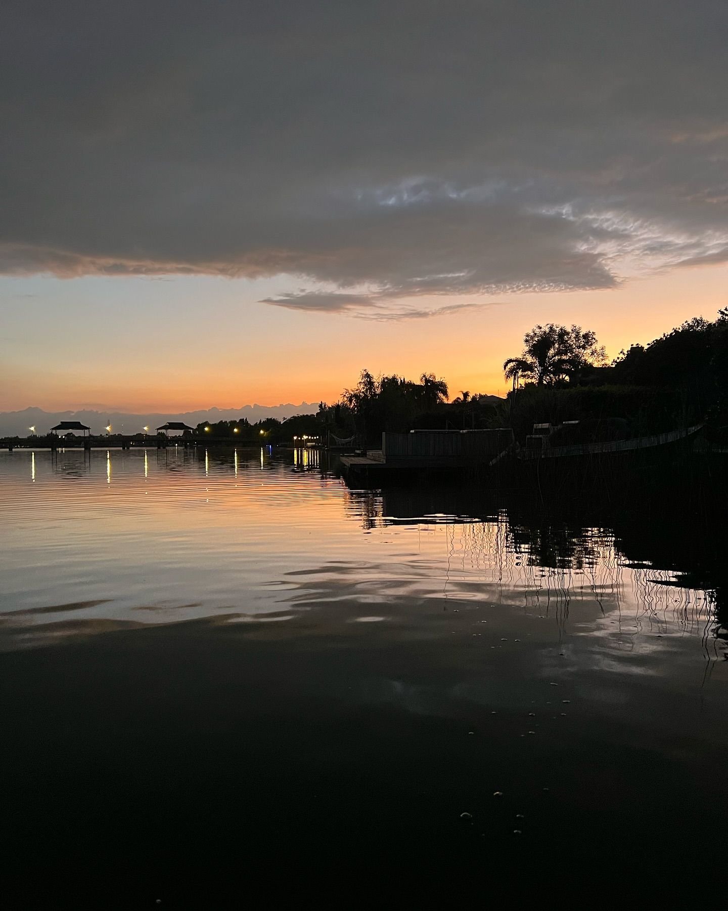 Llevabámos horas hablando sin parar.